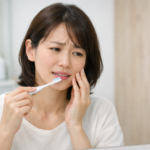 歯周病治療を始めたら「しみる」「歯が浮く」ように感じるのはなぜ？原因と対処法