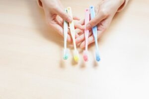 歯のホワイトニングの真実！～投資価値と健康効果を知る～